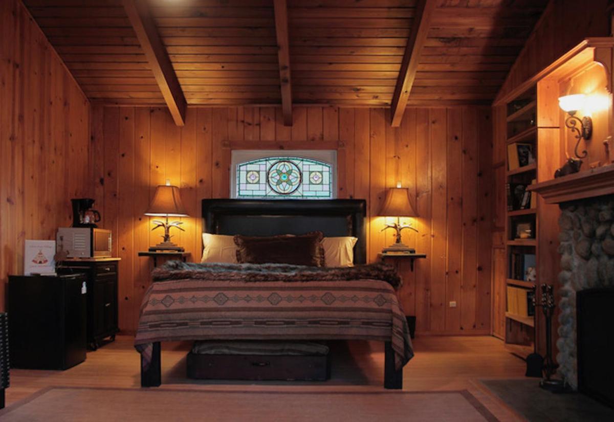 Silver Pines Lodge Idyllwild Exterior photo