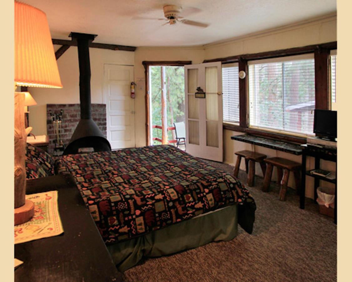 Silver Pines Lodge Idyllwild Exterior photo