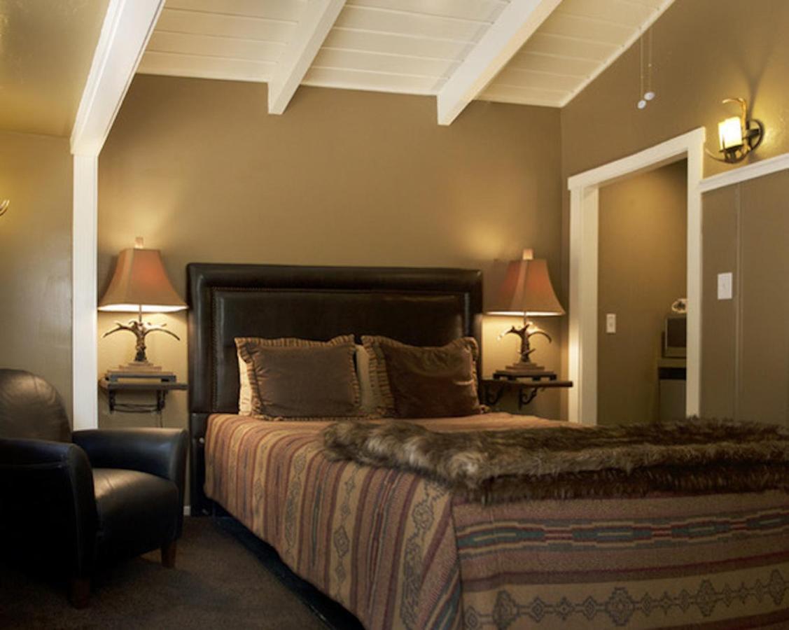 Silver Pines Lodge Idyllwild Exterior photo